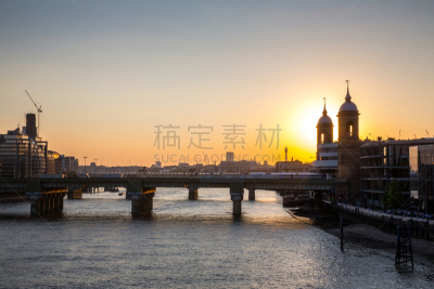 城市天际线,伦敦,泰晤士河,摄像机拍摄角度,南华克桥,南华克地区　,办公园区,留白,未来,水平画幅