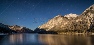 水,天空,水平画幅,林区,夜晚,雪,无人,月亮,湖,明亮