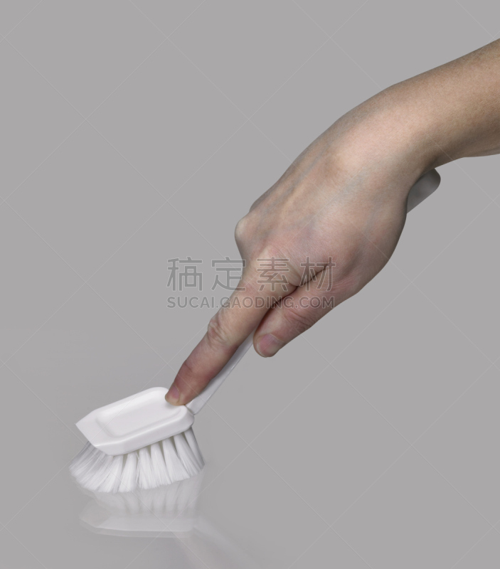 手,扫帚,小指,真皮层,垂直画幅,指甲,家庭生活,干净,家务,手腕