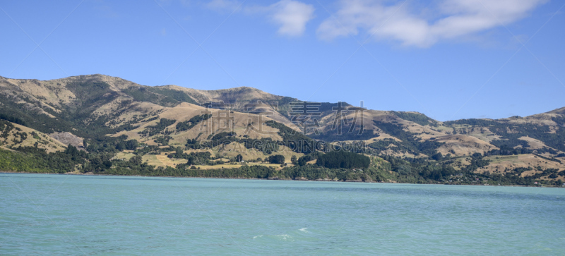 akaroa,海港,海湾,新西兰坎特伯雷地区,水,水平画幅,山,无人,全景