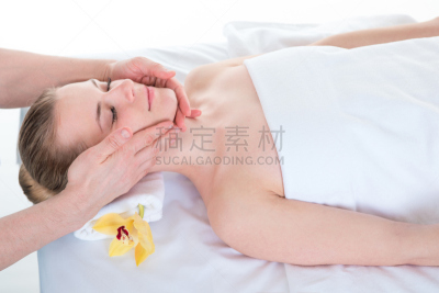 健康水疗,头部按摩,青年女人,替代疗法,辅导讲座,spa美容,健康,按摩师,青年人,人的脸部