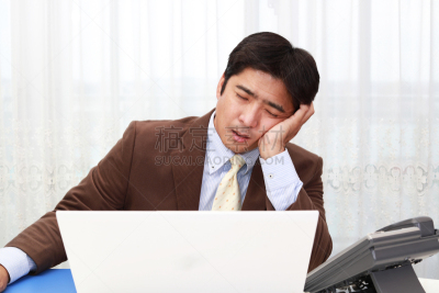 男商人,沮丧,不舒服,失望,冲绳县,留白,套装,仅男人,仅成年人,日本人