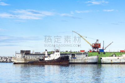 干船坞,废旧汽车场,拖轮,电缆绞车,造船厂,建筑平台,航海设备,水,水平画幅,工业船