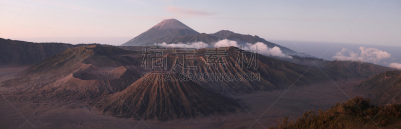 婆罗摩火山,滕格尔火山,火山喷口,黎明,爪哇,在上面,东,东爪哇,在底端,水平画幅