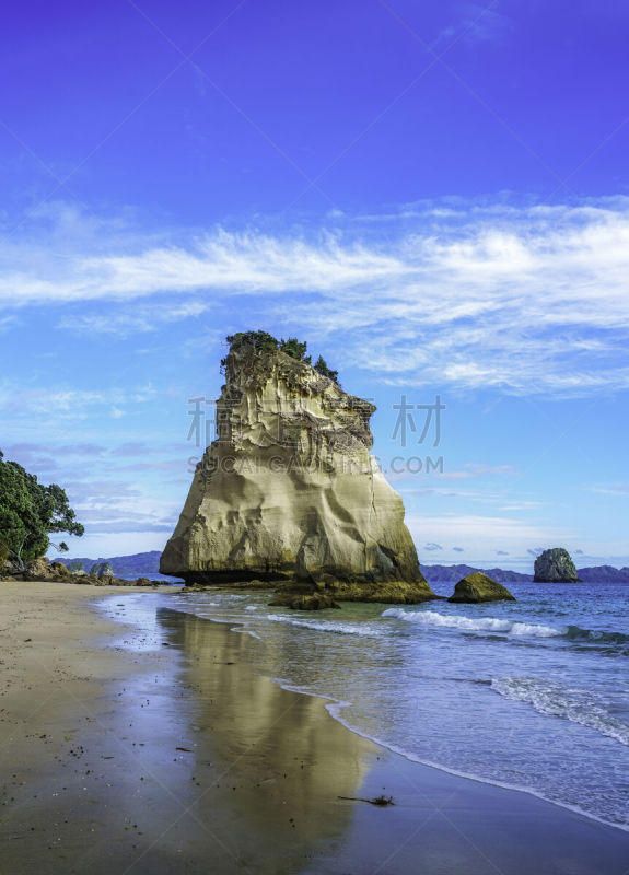 cathedral cove,岩石,沙岩,科罗曼德尔半岛,新西兰,尖峰,垂直画幅,水,天空,美