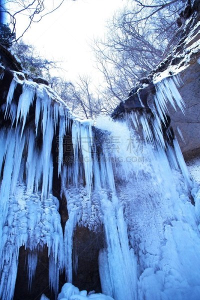 风景,冻结的,垂直画幅,水,天空,留白,沟壑,雪,无人,户外