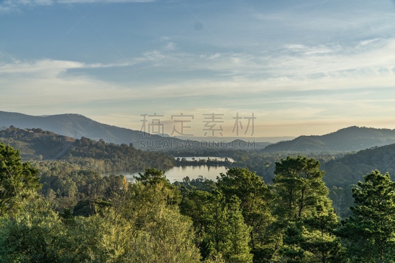 埃尔顿湖,河流,亚拉谷,几乎,水,天空,美,水平画幅,云,山