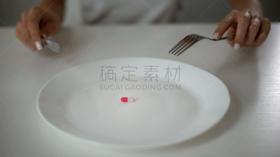食品,女人,药房,胶囊,认真的,问题,肥胖,吃,叛逆