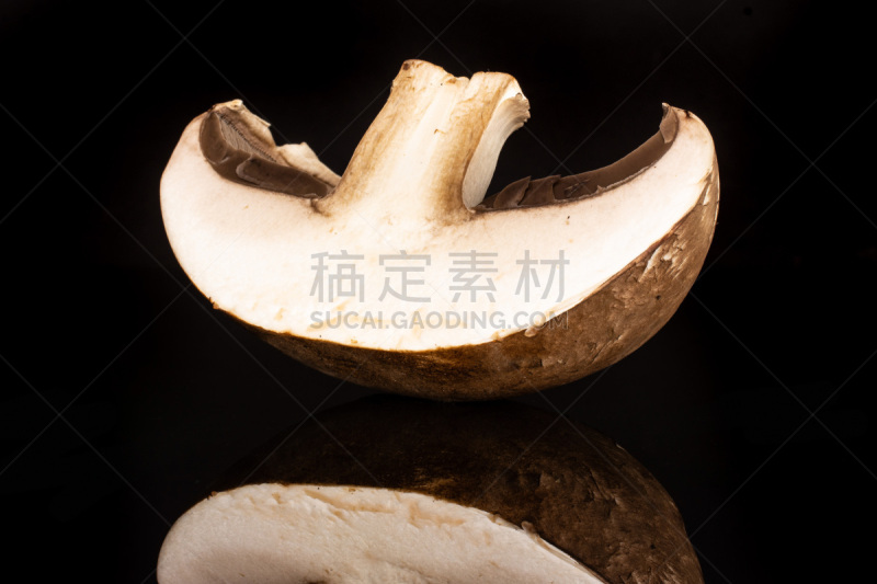 蘑菇,褐色,玻璃,分离着色,黑色背景,深的,波托贝洛蘑菇,暗色,一个物体,清新
