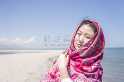 海滩,风帽,女人,红色,青海湖,美术肖像,朝鲜民族,水,30到39岁,水平画幅
