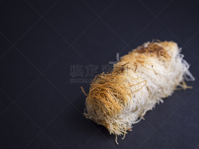 碎丝面包,蛋糕,黑色背景,酥皮糕点,分离着色,丹麦,希腊食物,褐色,水平画幅,无人