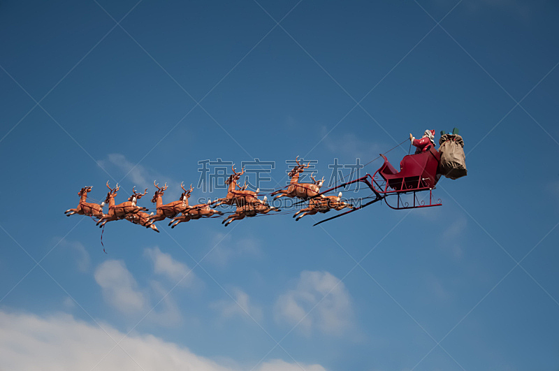 动物雪车,羊毛帽,圣诞老公,雪橇,圣诞老人,鹿,天空,圣诞帽,水平画幅