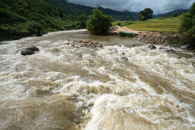 水灾,河流,小溪,中等数量物体,越南北部,修改系列,倾盆大雨,水,水平画幅,户外