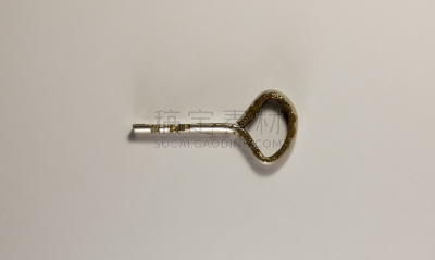 水平画幅,2015年,高音谱号,家具,铜,钢铁,棕石棉,摄影