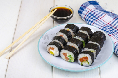 木制,盘子,桌子,三文鱼,小圆面包,生姜,传统,菜单,寿司,清新