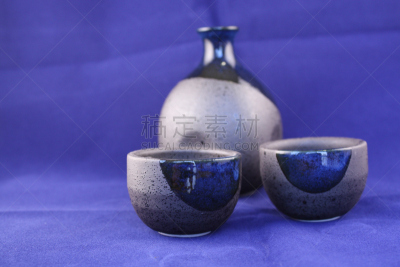 日本青酒,中国米酒,饮食,水平画幅,无人,蓝色,成品,含酒精饮料,组物体,陶瓷制品