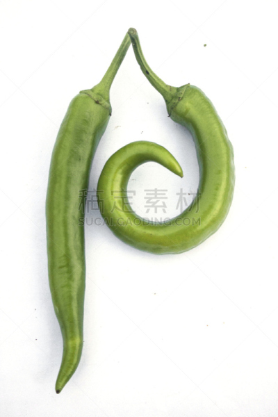 绿辣椒,白色背景,hungarian wax辣椒,希腊黄金椒,绿胡椒子,锐角,垂直画幅,正面视角,素食,无人