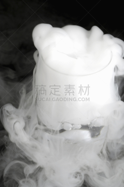 干冰,垂直画幅,白色,寒冷,化学,无人,科学实验,科学,冰,精神振作