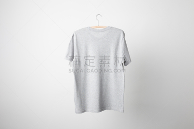 t恤,灰色,正下方视角,轻蔑的,英文字母t,男女通用,衣架,正面视角,留白,折叠的
