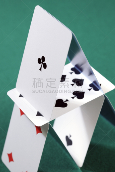 纸牌屋,垂直画幅,绿色,无人,阴影,扑克牌,黑色,红色,白色,彩色图片