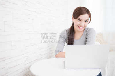 女人,笔记本电脑,住宅内部,社交网络电影标题,朝鲜民族,青少年,留白,早晨,周末活动,日本人