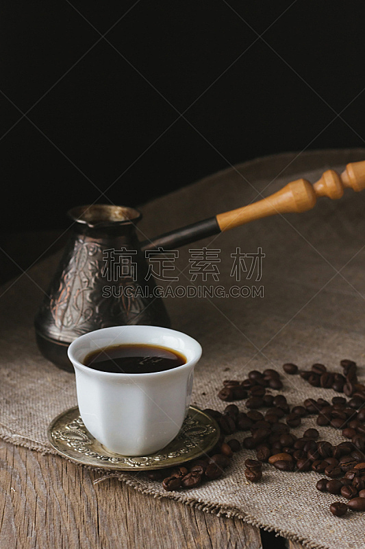 锅,黑咖啡,杯,酿酒厂,咖啡豆,土耳其式咖啡壶,餐具,垂直画幅,烤咖啡豆,褐色