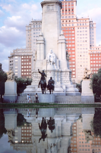 cervantes,塞万提斯,唐吉诃德,卡斯蒂利亚-拉曼恰,垂直画幅,纪念碑,天空,旅行者,户外,彩色图片
