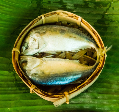 蒸菜,鲭鱼,奶制品,水平画幅,捕捞鱼,海产,动物身体部位,篮子,泰国,白色
