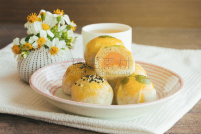 绿豆,自制的,面包店,桌子,侧面视角,茶,盘子,留白,木制,特写