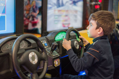 chıld play video game