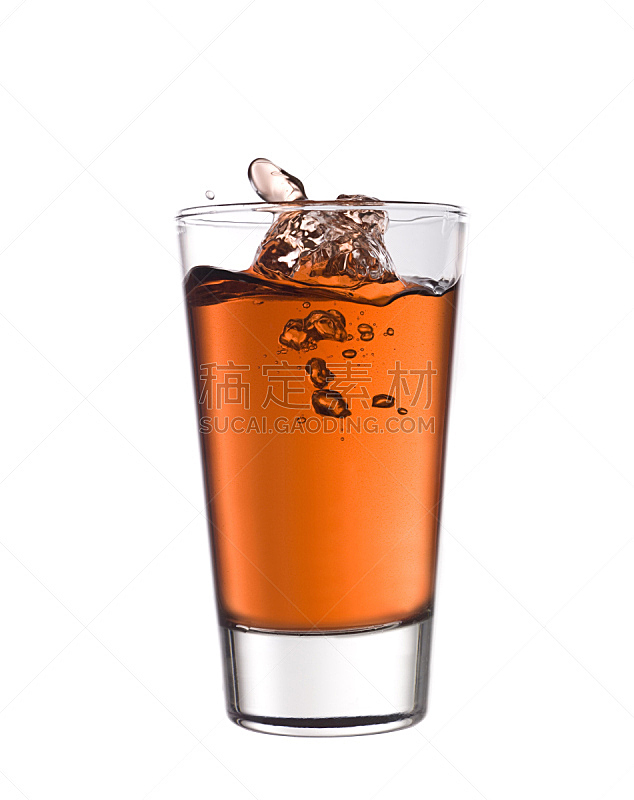 玻璃杯,垂直画幅,无人,葡萄汁,冰冻时间,鸡尾酒,果汁,饮料,水滴,液体