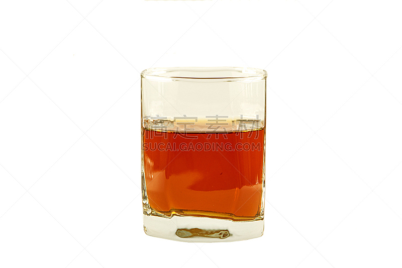 玻璃杯,威士忌,白色背景,白兰地,冰块,玻璃水瓶,分离着色,正方形,饮料,寒冷