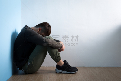 沮丧,男人,坐在地上,丰业银行马鞍体育馆,失望,绝望,关系紧张,留白,覆盖,哭