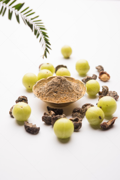 印度草医学,研磨食品,替代医药,生食,欧洲赤松,平衡折角灯,垂直画幅,素食,衰老过程,人的眼睛