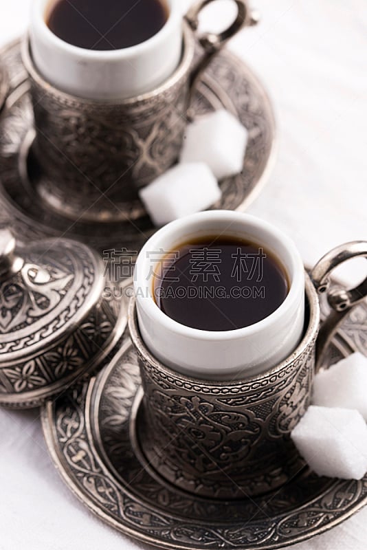 土耳其清咖啡,垂直画幅,褐色,桌子,小的,木制,无人,浓咖啡,饮料,充满的