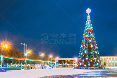 夜晚,圣诞树,新年前夕,冬天,著名景点,方形画幅,白俄罗斯,列宁,照亮