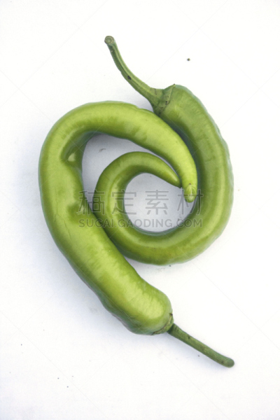 绿辣椒,白色背景,hungarian wax辣椒,pepperoncini,绿胡椒子,阴阳符,锐角,垂直画幅,正面视角,素食