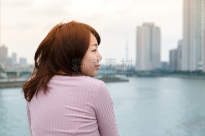 女人,黄昏,看,风景,休闲活动,水平画幅,美人,户外,仅成年人,日本人