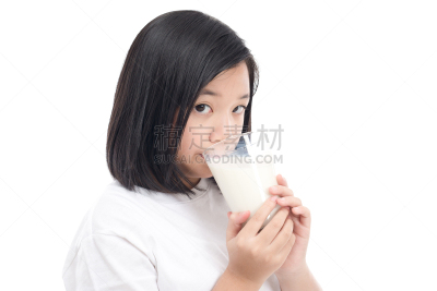 亚洲,牛奶,白色背景,玻璃杯,女孩,头发,水平画幅,可爱的,钙,t恤