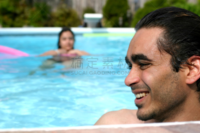 游泳池,夏天,泳池派对,水,青少年,休闲活动,水平画幅,美人,湿,人群