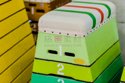 侧跳马,学校体育馆,水平画幅,竞技运动,装饰品,小学,学校,运动,设备用品,生活方式