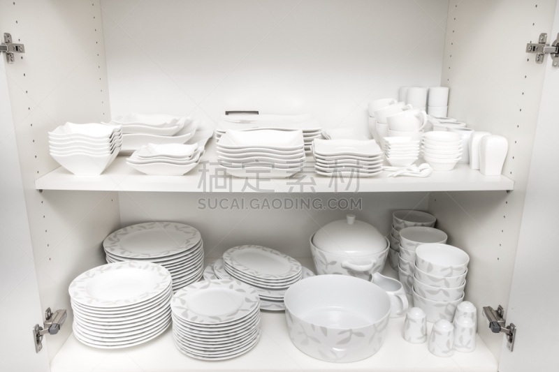 洗餐具,酱油壶,茶碟,盐瓶,干的,饮料,锅,白色,瓷器,晚餐