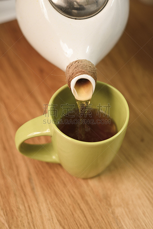 茶杯,茶壶,垂直画幅,褐色,咖啡馆,桌子,无人,茶碟,工间休息,饮料