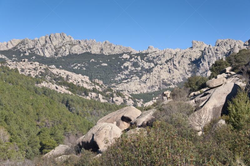 西班牙,马德里,风景,垃圾填埋场,曼沙那列士村,瓜达拉马山脉,欧洲赤松,水平画幅,山,无人