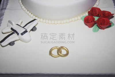 结婚蛋糕,儿媳妇,女婿,婚礼蛋糕雕像,水平画幅,新婚夫妇,蛋糕,新婚,订婚戒指,订婚