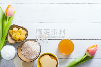 浴盐,蜂蜡,spa美容,润肤露,掷球击椰子游戏,去角质,面霜,护手霜,发胶,亮色调