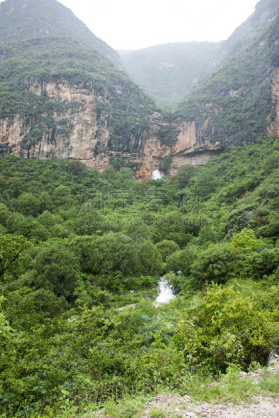 戈达山脉,洛杉矶县,风景,特拉华,垂直画幅,水,山,无人,湿,墨西哥中部