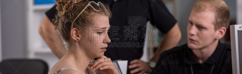 女人,证据,工作面试,科学实验,侦探,警官,车站,受害者,2015年,办公室