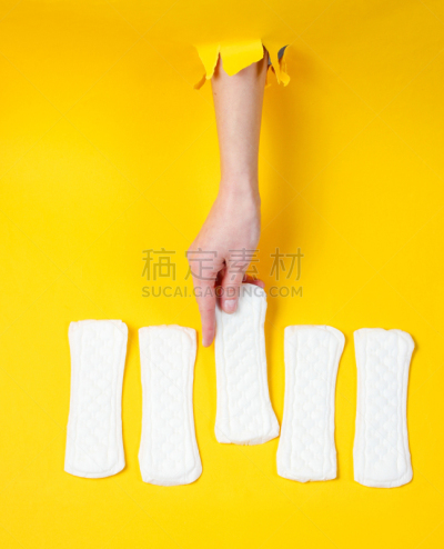 手,黄色,纸,撕破的,概念,极简构图,拿着,卫生棉,背景聚焦