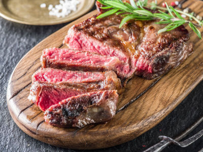 牛排,半熟品,格子烤肉,腰肉,横截面,肋骨,食品,肉眼牛排,沙朗牛排,蛋白质